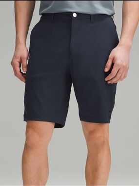 LULULEMON Men’s ABC Classic Fit 9”Shorts